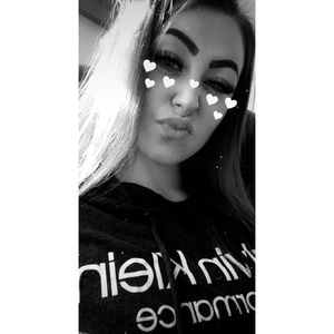 Meet your Posher, Bethenee
